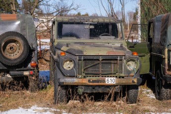 3-055-Custom-Mercedes-GWagon-White-068140