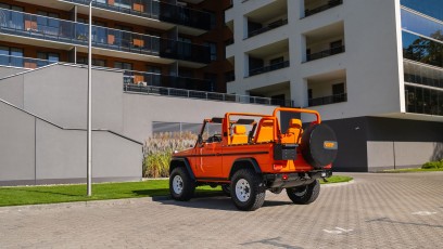 1-003-Convertible-Mercedes-GWagen-MagmaBeamOrange-083485