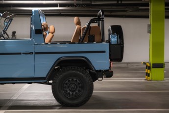 2A-021-Convertible-Mercedes-250GD-GulfBlue-083223