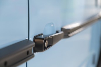 2A-040-Convertible-Mercedes-250GD-GulfBlue-083223