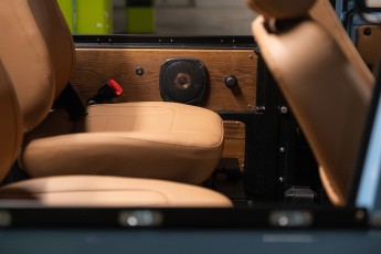 2A-051-Convertible-Mercedes-250GD-GulfBlue-083223