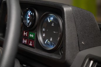 2A-063-Convertible-Mercedes-250GD-GulfBlue-083223