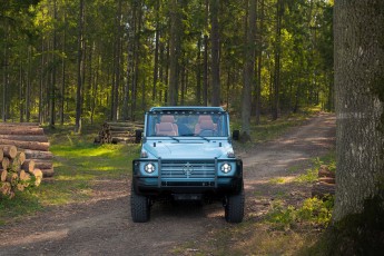 2B-003-Convertible-Mercedes-250GD-GulfBlue-083223