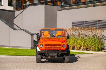 2B-007-Convertible-Mercedes-GWagen-MagmaBeamOrange-083485