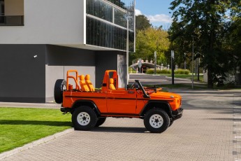 2B-012-Convertible-Mercedes-GWagen-MagmaBeamOrange-083485