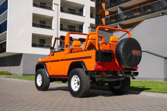 2B-016-Convertible-Mercedes-GWagen-MagmaBeamOrange-083485