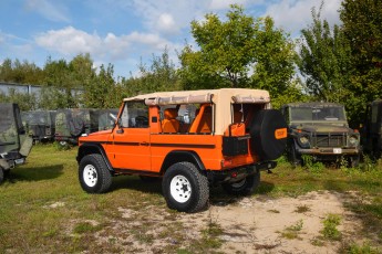 2B-021-Convertible-Mercedes-GWagen-MagmaBeamOrange-083485