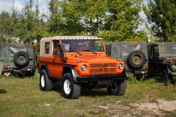 2B-023-Convertible-Mercedes-GWagen-MagmaBeamOrange-083485