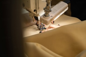 3-006-Convertible-Mercedes-250GD-GulfBlue-083223a