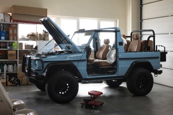 3-011-Convertible-Mercedes-250GD-GulfBlue-083223a