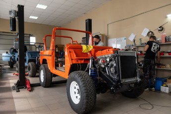 3-040-Convertible-Mercedes-GWagen-MagmaBeamOrange-083485