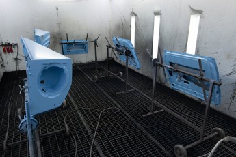 3-041-Convertible-Mercedes-250GD-GulfBlue-083223a