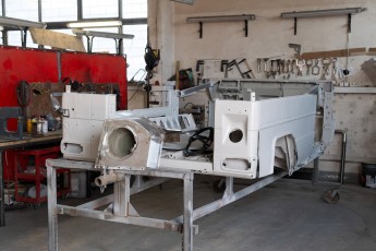 3-054-Convertible-Mercedes-GWagen-MagmaBeamOrange-083485