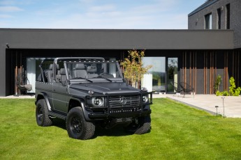 2A-002-Convertible-Mercedes-250GD-SeleniteGrey-069248-1920 EMC watermark 1% HQ-2