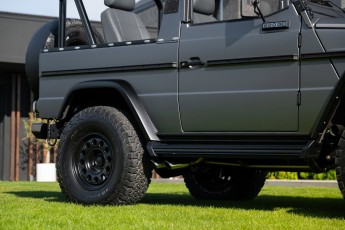 2A-026-Convertible-Mercedes-250GD-SeleniteGrey-069248-1920 EMC watermark 1% HQ-2