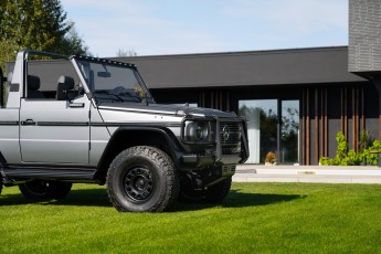 2A-030-Convertible-Mercedes-250GD-SeleniteGrey-069248-1920 EMC watermark 1% HQ-2