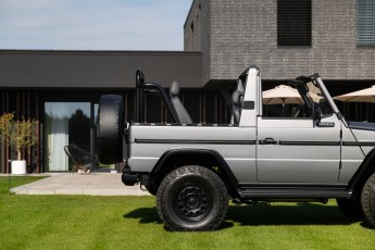 2A-032-Convertible-Mercedes-250GD-SeleniteGrey-069248-1920 EMC watermark 1% HQ-2