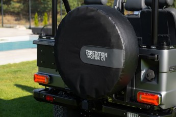 2A-033-Convertible-Mercedes-250GD-SeleniteGrey-069248-1920 EMC watermark 1% HQ-2