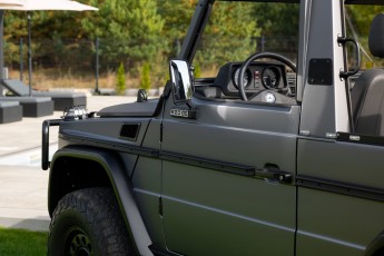 2A-058-Convertible-Mercedes-250GD-SeleniteGrey-069248-1920 EMC watermark 1% HQ-2