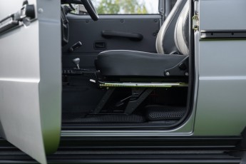 2A-070-Convertible-Mercedes-250GD-SeleniteGrey-069248-1920 EMC watermark 1% HQ-2