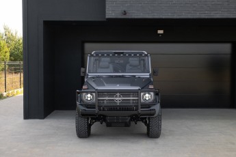 2B-003-Convertible-Mercedes-250GD-SeleniteGrey-069248