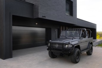 2B-008-Convertible-Mercedes-250GD-SeleniteGrey-069248