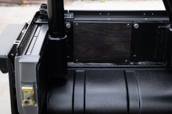 2B-024-Convertible-Mercedes-250GD-SeleniteGrey-069248