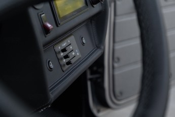 2B-039-Convertible-Mercedes-250GD-SeleniteGrey-069248