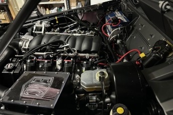 3-005-Convertible-Mercedes-250GD-SeleniteGrey-069248a