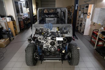 3-009-Convertible-Mercedes-250GD-SeleniteGrey-069248a