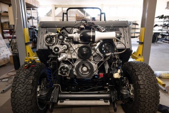 3-015-Convertible-Mercedes-250GD-SeleniteGrey-069248a