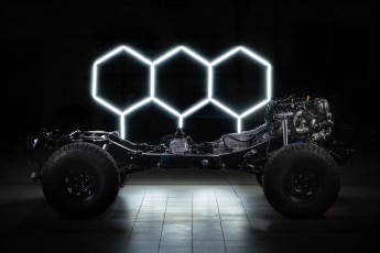 3-022-Convertible-Mercedes-250GD-SeleniteGrey-069248a