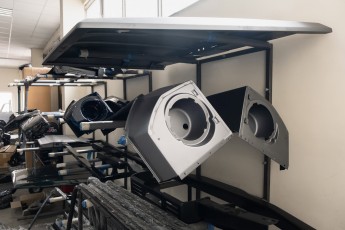 3-032-Convertible-Mercedes-250GD-SeleniteGrey-069248a