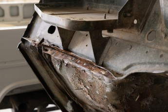 3-036-Convertible-Mercedes-250GD-SeleniteGrey-069248a