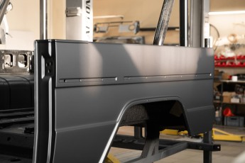 3-055-Convertible-Mercedes-250GD-SeleniteGrey-069248a