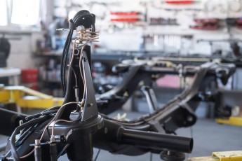 3-070-Convertible-Mercedes-250GD-SeleniteGrey-069248a