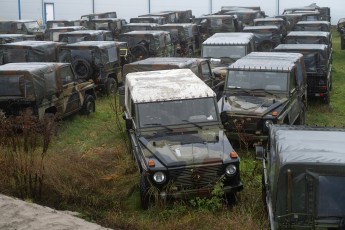 3-074-Convertible-Mercedes-250GD-SeleniteGrey-069248a