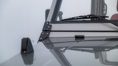 1-003-Convertible-Mercedes-250GD-MojaveSilver-083791