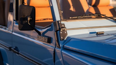 1-003-Custom-Mercedes-GWagon-ChinaBlue-075954