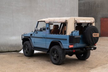 2B-017-Custom-Mercedes-GWagon-ChinaBlue-075954