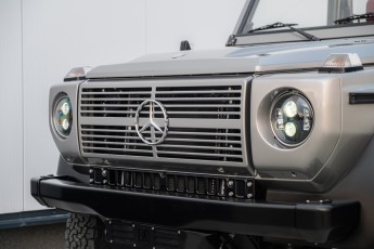 2B-032-Convertible-Mercedes-250GD-MojaveSilver-083791