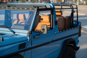 2B-036-Custom-Mercedes-GWagon-ChinaBlue-075954