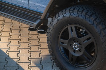 2B-044-Custom-Mercedes-GWagon-ChinaBlue-075954