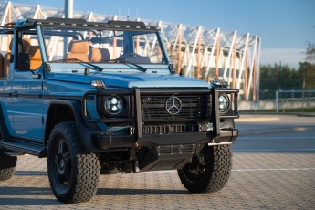 2B-047-Custom-Mercedes-GWagon-ChinaBlue-075954