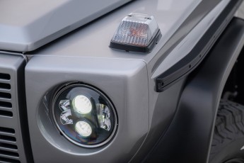 2B-050-Convertible-Mercedes-250GD-MojaveSilver-083791