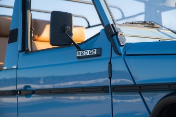 2B-051-Custom-Mercedes-GWagon-ChinaBlue-075954