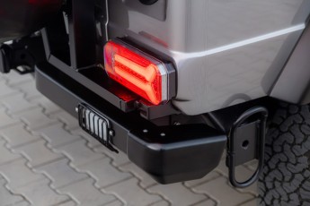 2B-057-Convertible-Mercedes-250GD-MojaveSilver-083791