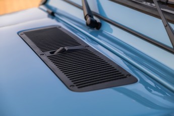 2B-068-Custom-Mercedes-GWagon-ChinaBlue-075954