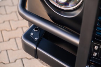 2B-074-Custom-Mercedes-GWagon-ChinaBlue-075954