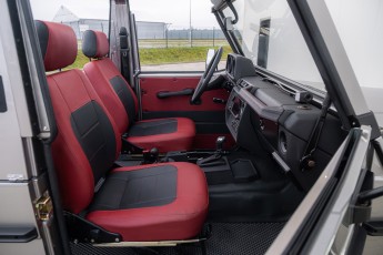 2B-076-Convertible-Mercedes-250GD-MojaveSilver-083791